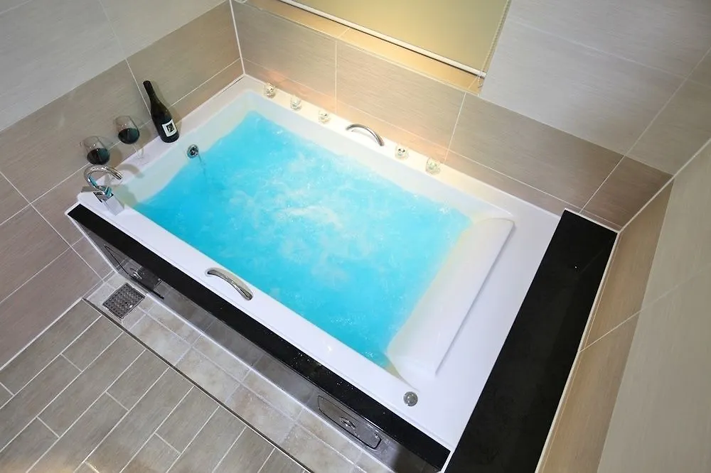 Seawater Spa Hotel Coza Seogwipo